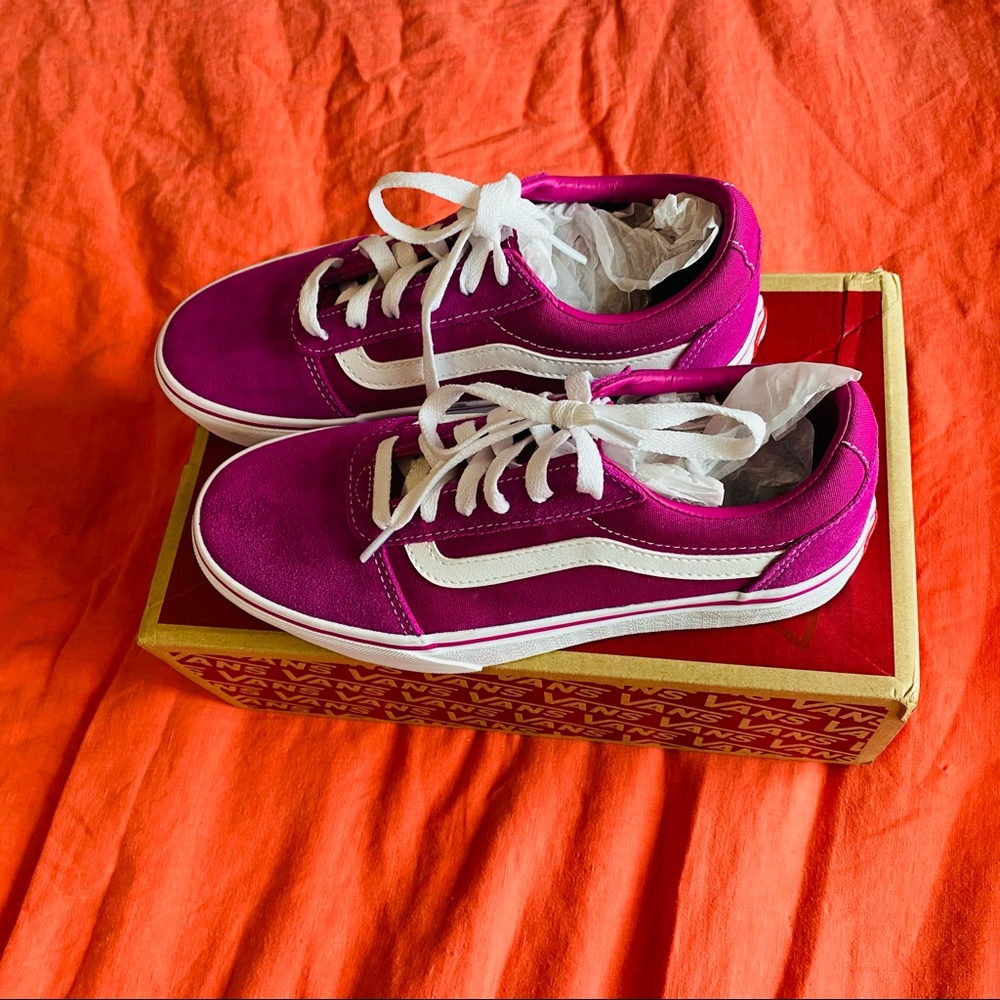 Hot Pink Suede Ward Platform Vans